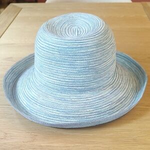 Wallaroo Hat Company | Sydney Sun Hat in Light Blue Never Worn